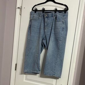 Classic Denim Relaxed Fit Jeans